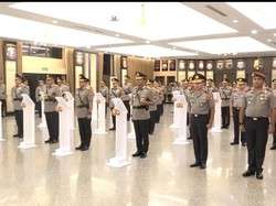 Momen Kapolri Resmi Lantik Irjen Fadil Sebagai Kabaharkam