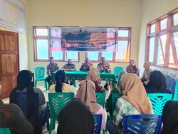 Warga Labuan Bajo Keluhkan Siswa Bolos-Nongkrong di Pantai