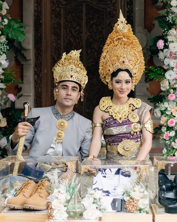 Laura Theux dan Indra Brotolaras/ Foto: Instagram/indrabrotolaras Laura Theux dan Indra Brotolaras menikah