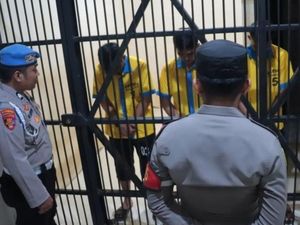 3 Oknum Polisi di Mateng Diduga Aniaya Pemotor saat Razia Ditahan Propam 3 Oknum Polisi di Mateng Diduga Aniaya Pemotor saat Razia Ditahan Propam