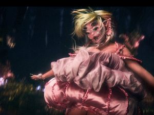Penampilan Baru Melanie Martinez yang Berubah Total, Kini Bermata Empat Penampilan Baru Melanie Martinez yang Berubah Total, Kini Bermata Empat