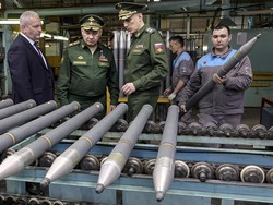 Korsel: Pabrik Senjata Korut Beroperasi Penuh untuk Pasok Rusia