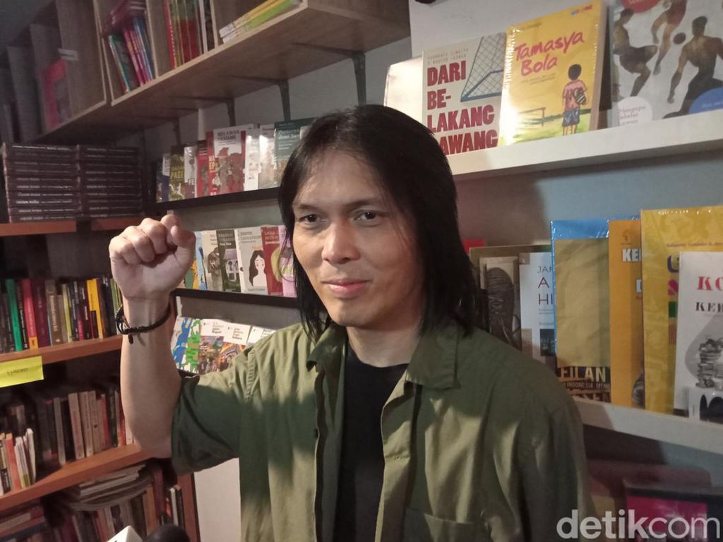 Tegas! Once Mekel Tak Akan Bawakan Lagu Milik Ahmad Dhani Tegas! Once Mekel Tak Akan Bawakan Lagu Milik Ahmad Dhani