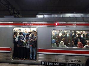 Perbaikan KA Bandara di Manggarai Selesai, Listrik Aliran Atas Dinyalakan Perbaikan KA Bandara di Manggarai Selesai, Listrik Aliran Atas Dinyalakan