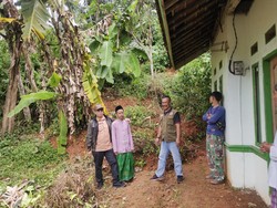 33 Bangunan di Pelosok KBB Terancam Pergerakan Tanah Akibat Hujan Deras