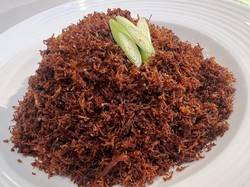 Resep Ayam Suwir Serundeng, Gurih Renyah untuk Lauk Sahur