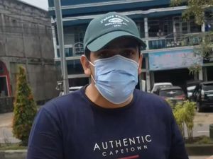Viral 2 Bule Diduga Hipnotis Pedagang Warung Kelontong di Jambi, Ini Faktanya Viral 2 Bule Diduga Hipnotis Pedagang Warung Kelontong di Jambi, Ini Faktanya