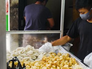 Bacol, Gorengan Mini di Cimahi yang Jadi Favorit Warga Saat Berbuka