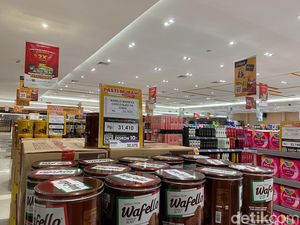 Intip Diskon Produk Lebaran di Midnight Sale Transmart Dukuh Kupang Surabaya Intip Diskon Produk Lebaran di Midnight Sale Transmart Dukuh Kupang Surabaya