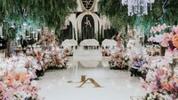 10 Dekorasi Pernikahan Mewah dari Vendor di Indonesia Dream Wedding Festival