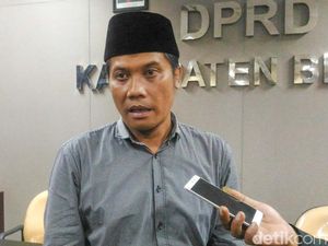 Jelang Mudik Lebaran, DPRD Blitar Nilai Pemkab Tak Serius Perbaiki Jalan Jelang Mudik Lebaran, DPRD Blitar Nilai Pemkab Tak Serius Perbaiki Jalan