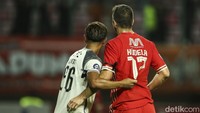 Aksi tersebut sebagai rasa bersimpati atas gagalnya Indonesia menjadi tuan rumah Piala Dunia U-20.