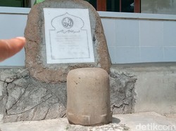 Uniknya Masjid Al Huda Jimus Klaten, Batu Lingga Era Hindu Jadi Prasasti
