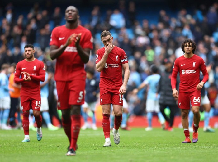 Soccer Football - Premier League - Manchester City v Liverpool - Etihad Stadium, Manchester, Britain - April 1, 2023  Liverpool's Trent Alexander-Arnold and Jordan Henderson look dejected after the match REUTERS/Carl Recine EDITORIAL USE ONLY. No use with unauthorized audio, video, data, fixture lists, club/league logos or 'live' services. Online in-match use limited to 75 images, no video emulation. No use in betting, games or single club /league/player publications.  Please contact your account representative for further details.