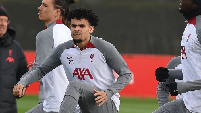 KIRKBY, ENGLAND - MARCH 30: (THE SUN OUT.THE SUN ON SUNDAY OUT) Luis Diaz of Liverpool during a training session at AXA Training Centre on March 30, 2023 in Kirkby, England. (Photo by John Powell/Liverpool FC via Getty Images)