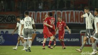 Skor 2-0 untuk kemenangan Persija bertahan sampai pertandingan berakhir.