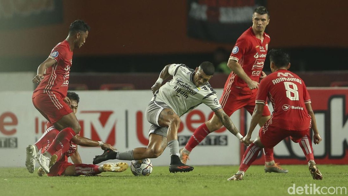 Jadwal Persib Bandung vs Persija Jakarta di Liga 1 hari ini. (Foto: Rifkianto Nugroho)