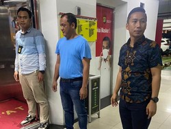 1 Tersangka Korupsi Dana Hibah yang Ditangkap Polisi Anak Eks Gubernur Kepri