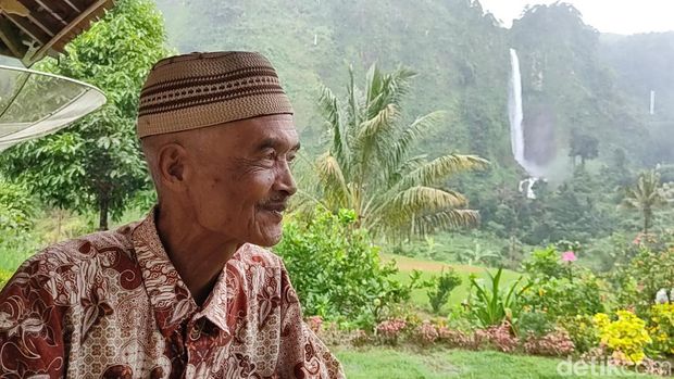Pemandanan 'surga' di sekitar rumah Abah Jajang di Cianjur.