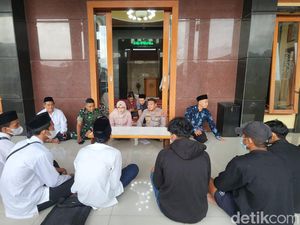 26 Remaja Blitar yang Terciduk Mau Perang Sarung Dikirim ke Pesantren Kilat 26 Remaja Blitar yang Terciduk Mau Perang Sarung Dikirim ke Pesantren Kilat