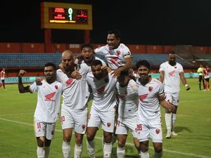 PSM Ikuti Kisah Leicester: Dulu Nyaris Turun Kasta, Kini Jadi Juara PSM Ikuti Kisah Leicester: Dulu Nyaris Turun Kasta, Kini Jadi Juara