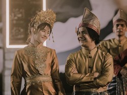 Bikin Fans Vonzy Terbelah Gegara Foto Adegan Mesra, Syakir Daulay Santai