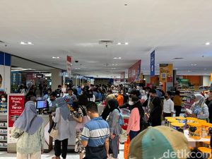 Diskon Kasur-Sofa di Transmart Full Day Sale, Dijamin Nggak Boncos