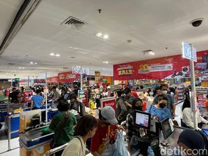 Sikat Sekarang! Baju Lebaran di Transmart Buy 1 Get 1 Sikat Sekarang! Baju Lebaran di Transmart Buy 1 Get 1