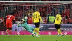 Debut Manis Tuchel, Bayern Kandaskan Dortmund