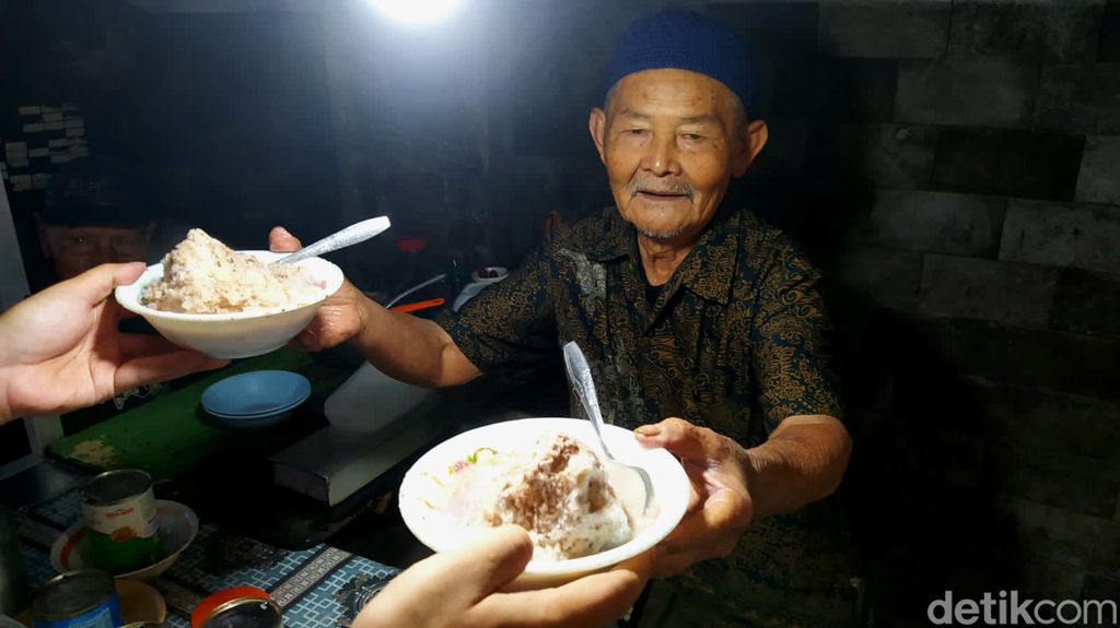 Es campur Pak Said yang legendaris di Kota Batu