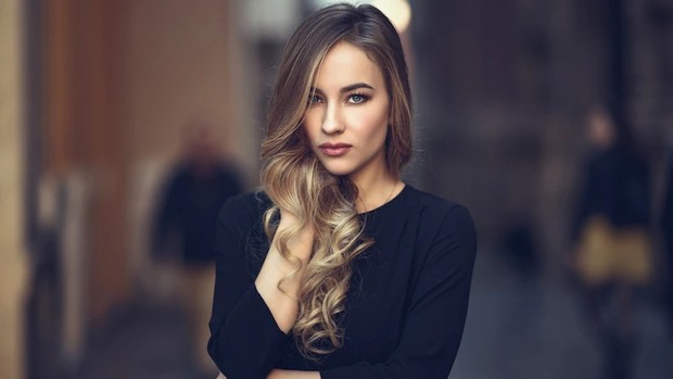 Alasan orang menarik cenderung merasa kesepian menurut sains