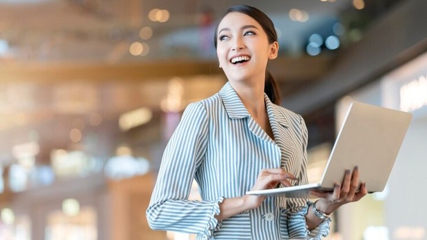 Alasan orang menarik cenderung merasa kesepian menurut sains