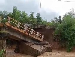 Viral Jembatan Putus Akibat Gempa M 5,8 di Bima, Begini Faktanya