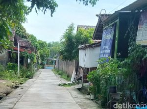 Puluhan Calon Jemaah Umrah PT NSWM Asal Klaten Ikut Tak Jelas Nasibnya Puluhan Calon Jemaah Umrah PT NSWM Asal Klaten Ikut Tak Jelas Nasibnya