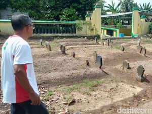 Tak Ada yang Berani Bangun Kijing-Cungkup di Makam Kiai Jimus Klaten, Kenapa? Tak Ada yang Berani Bangun Kijing-Cungkup di Makam Kiai Jimus Klaten, Kenapa?