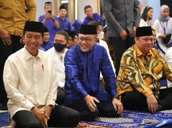 PAN Ungkap Ketum Parpol Pro Pemerintah Bertemu Jokowi Malam Ini