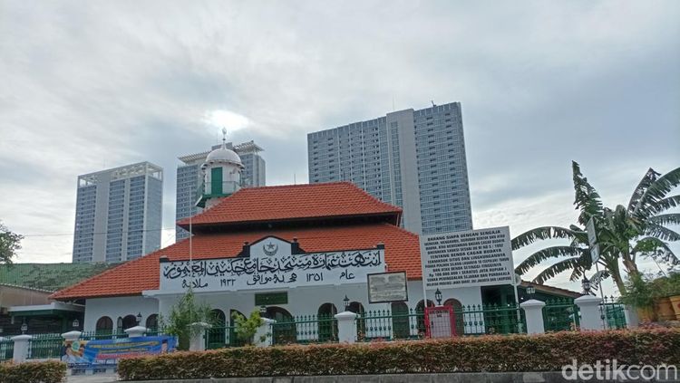 Sejarah Masjid Jami' Al Ma'mur Cikini, Punya Nama Lain Masjid Raden Saleh