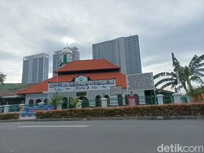 Potret Masjid Jami Al Mamur Cikini: Antara Cagar Budaya dan Jejak Raden Saleh