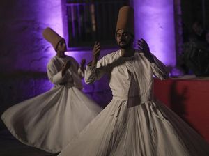 Menyaksikan Tari Sufi, Tarian Religius Penuh Makna