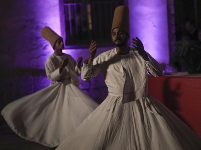 Menyaksikan Tari Sufi, Tarian Religius Penuh Makna