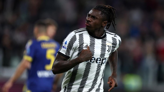 TURIN, ITALY - APRIL 01: Moise Kean of Juventus Fc celebrates after scoring his teams first goal during the Serie A match between Juventus and Hellas Verona at Allianz Stadium on April 1, 2023 in Turin, Italy. (Photo by sportinfoto/DeFodi Images via Getty Images)