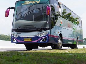 PO SAN Rilis 2 Bus Baru Hasil Retrofit, Pakai Sasis Golden Dragon dan Livery Klasik PO SAN Rilis 2 Bus Baru Hasil Retrofit, Pakai Sasis Golden Dragon dan Livery Klasik