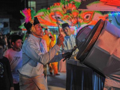 Serunya Festival Arakan Sahur di Jambi