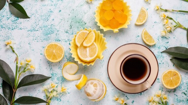 Tren penurunan berat badan dengan kopi dan lemon