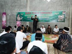 Relawan Ganjar Sumbang Speaker-Al-Quran Saat Gelar Bukber di Langkat
