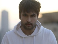 Mualaf, Bintang Bollywood Vivian Dsena Temukan Ketenangan di Salat 5 Waktu