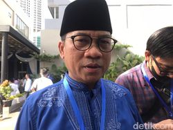 Legislator PAN: Pemda Tak Boleh Larang Salat Id 21 April di Lapangan!