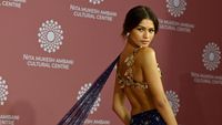 Pesona Zendaya Pakai Gaun India, Hadiri Pesta Orang Terkaya Dunia di Mumbai