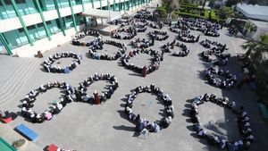 Siswa SMA di Gaza Tadarus Al-Quran Disela Jam Istirahat