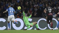 Milan membuka keunggulan lewat Rafael Leao pada menit ke-17. AP/Alessandro Garofalo  